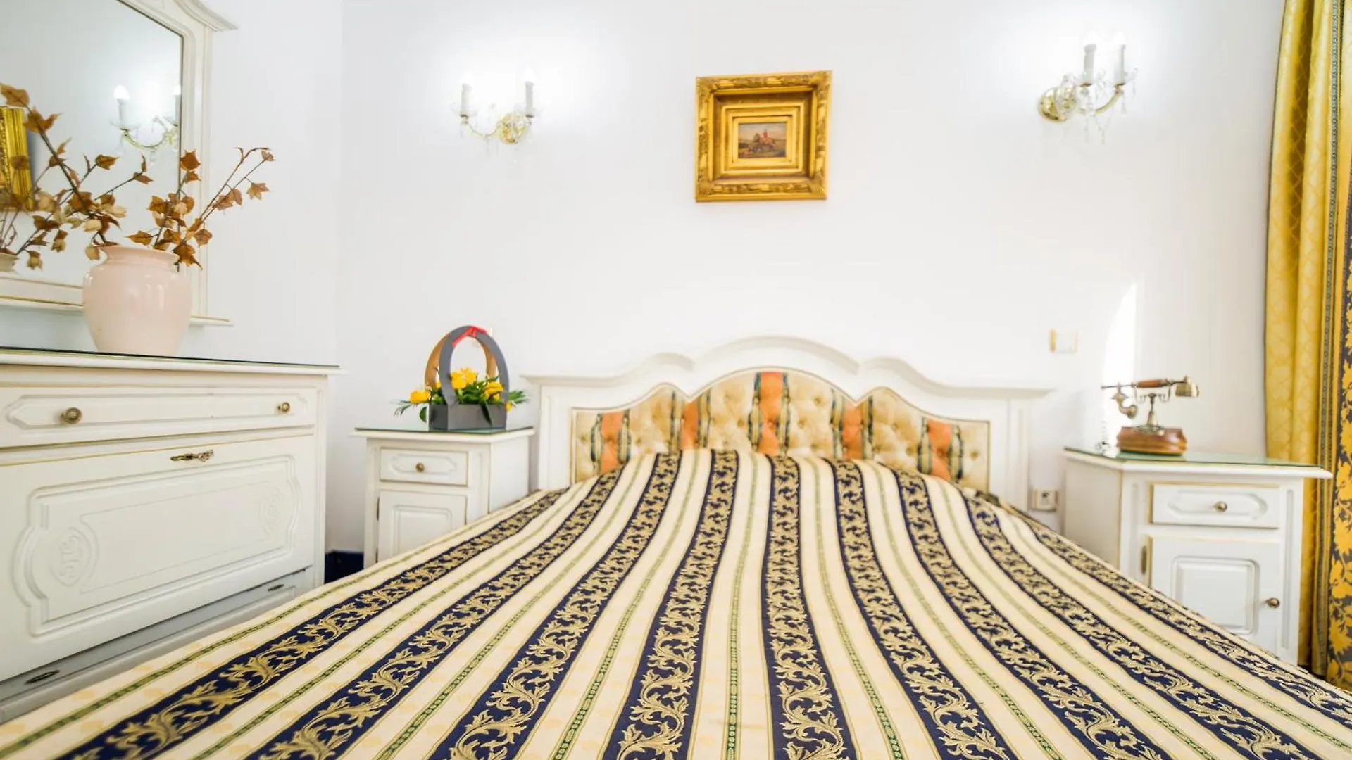 Hotel Carpati Imparatul Romanilor Bukarest