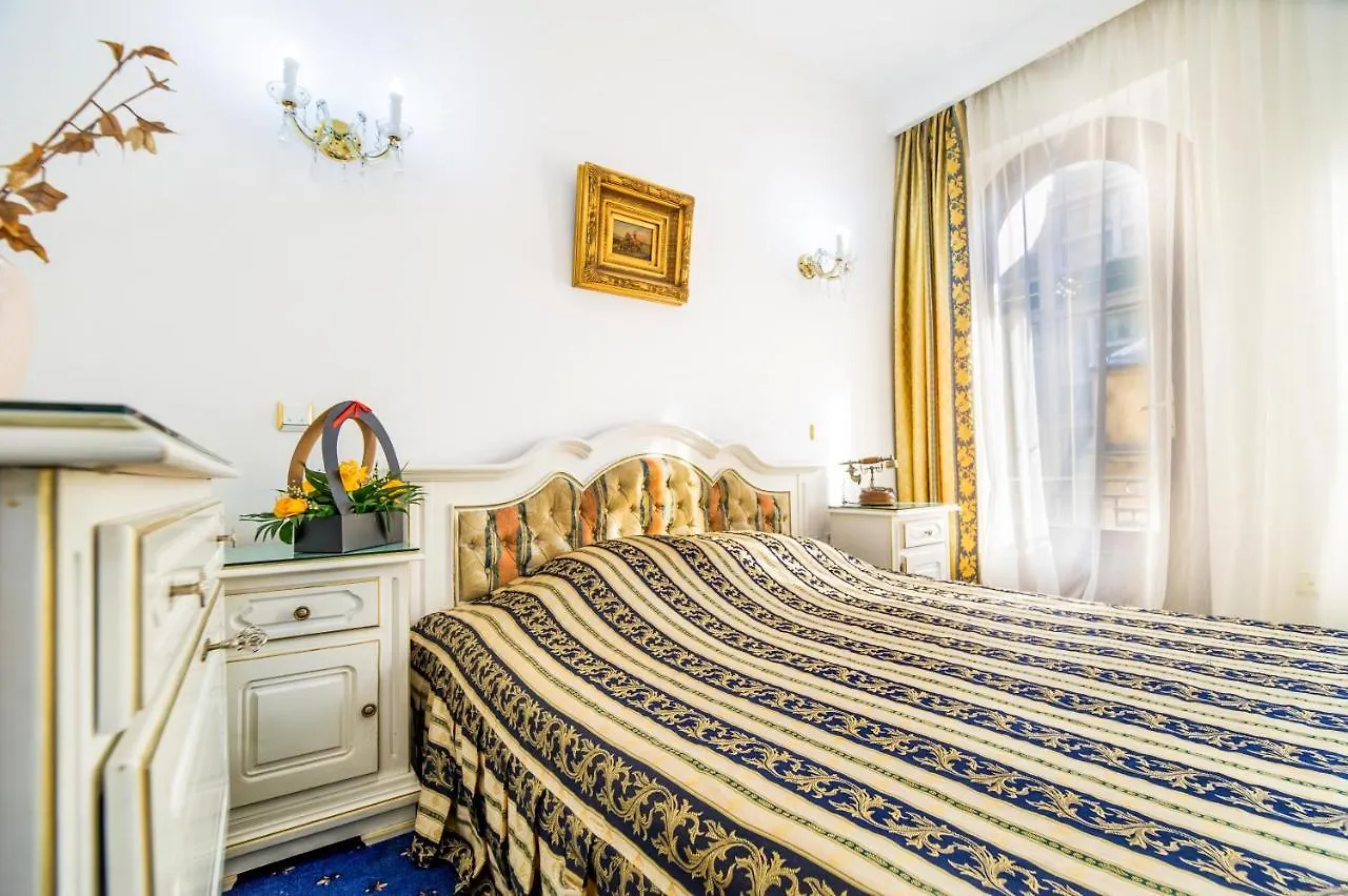 Hotel Carpati Imparatul Romanilor Bukarest